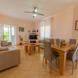 Сasa de vacaciones Dajana, Ksamil