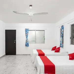 **** Hotel Oyo Cristal,museum Of Mayan Culture,chetumal Mexico