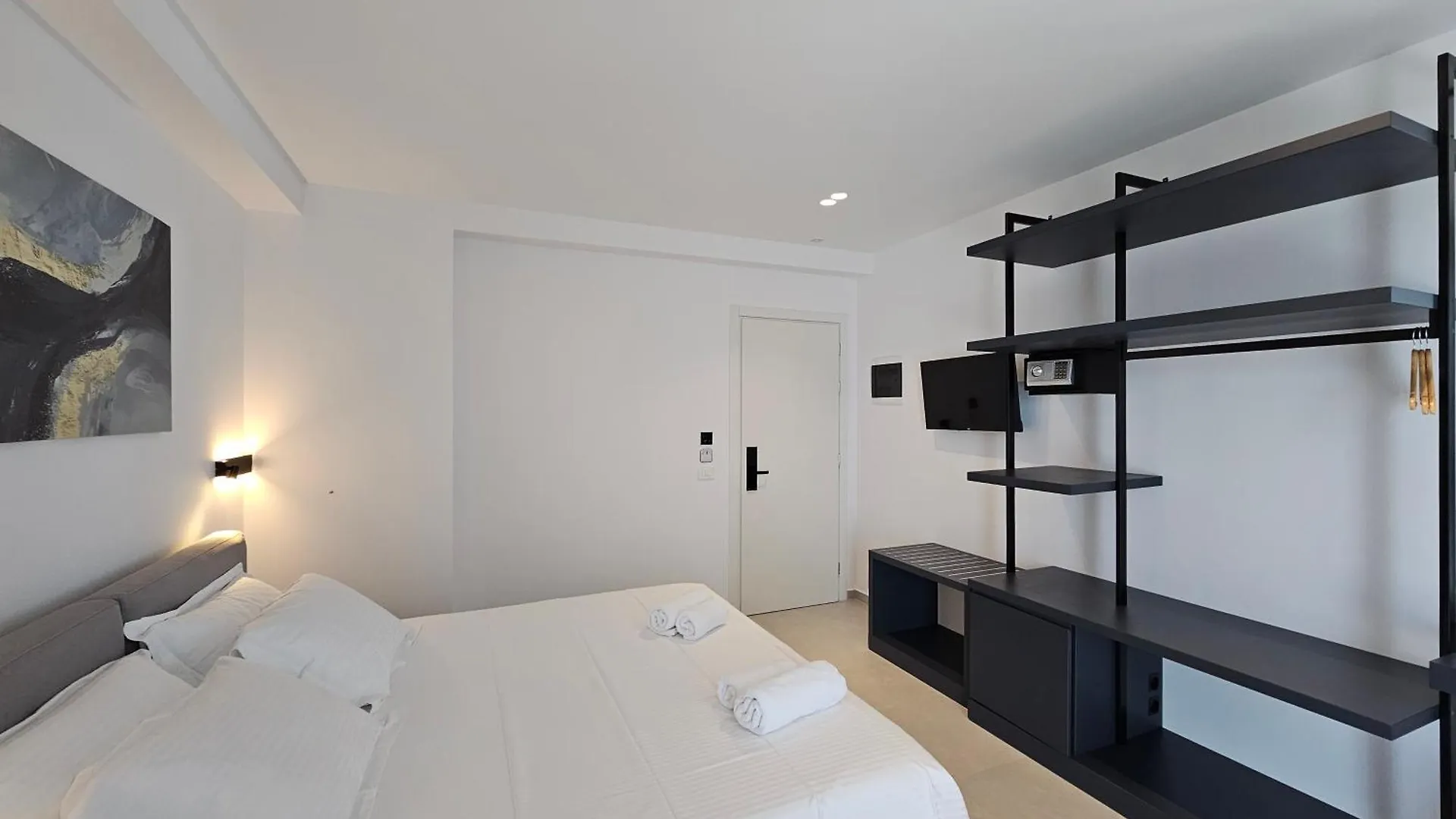 Adele Hotel Ksamil